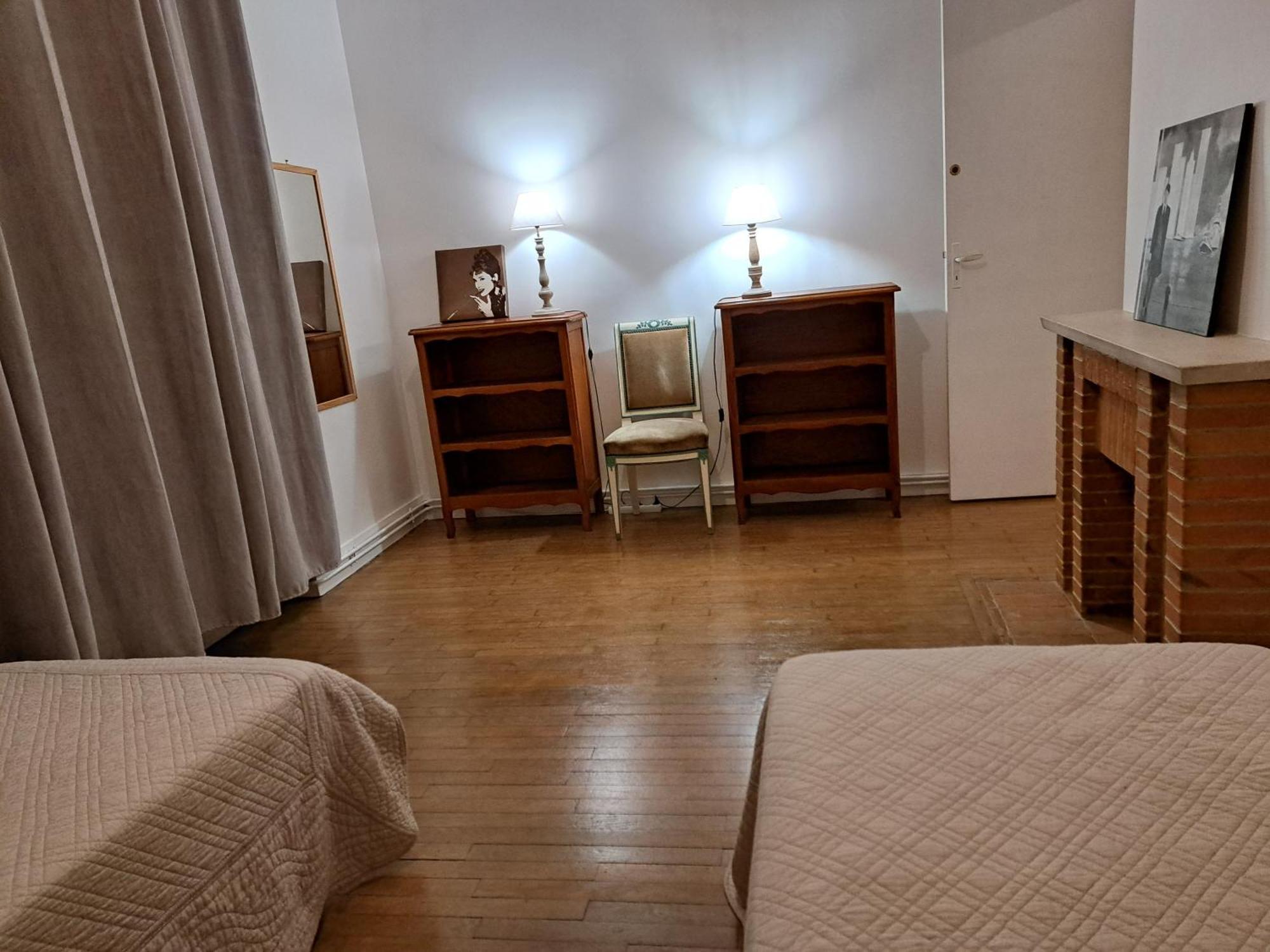 Charmant Appartement Au Pied Du Chateau 지엔 객실 사진