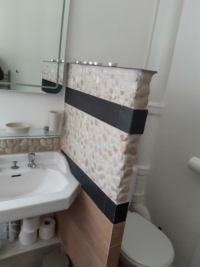 Charmant Appartement Au Pied Du Chateau 지엔 외부 사진
